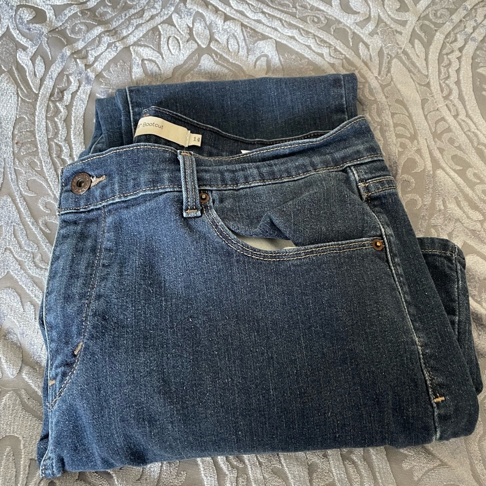 515 Bootcut Levi’s jeans
